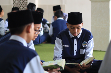 PROGRAM UNGGULAN PPDB SMPTQ AL HUDA CIOMAS BOGOR 2025 2026