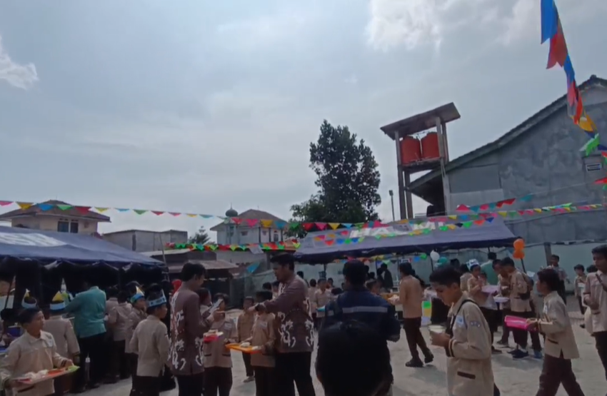 MARKET DAY SDIT SEKOLAH UNGGULAN ISLAM (SUIS) MAHABAH PHOTO 7